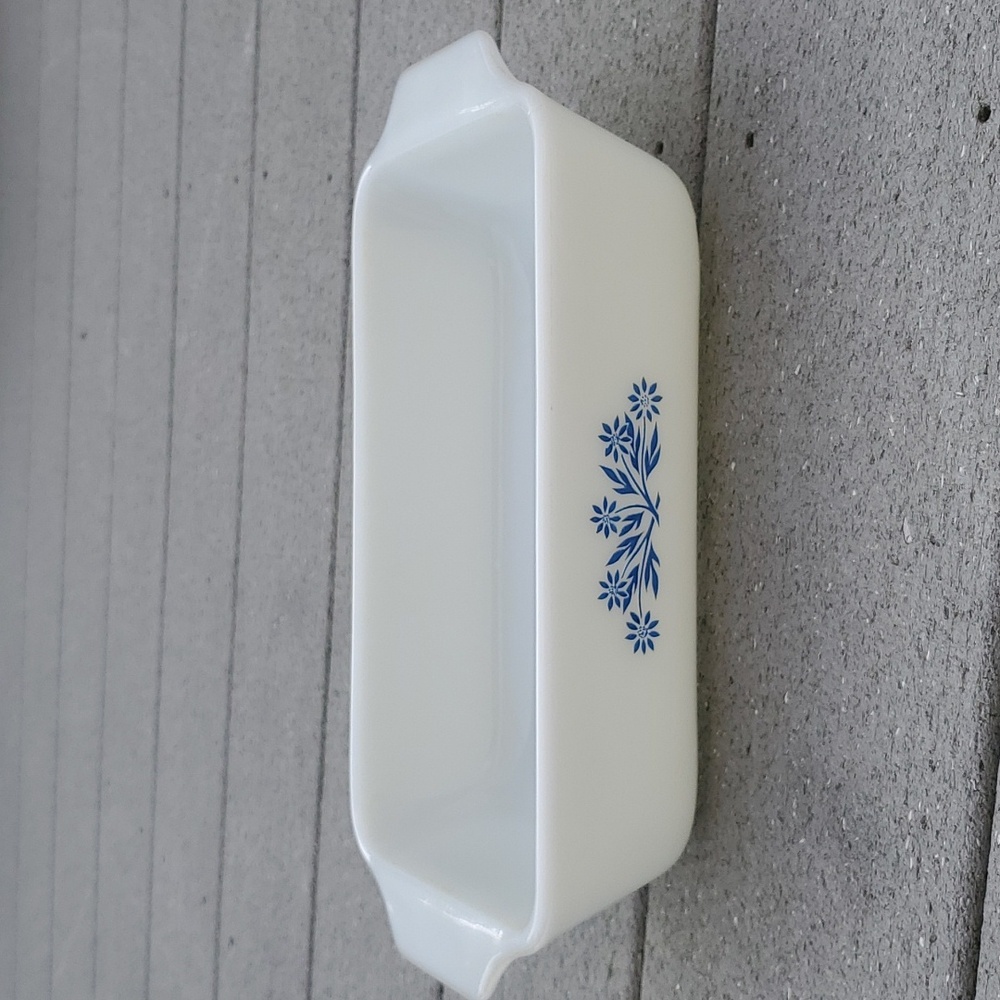 Vintage Fire King Anchor Hocking Blue Cornflower Milk Glass 1 qt Loaf Pan